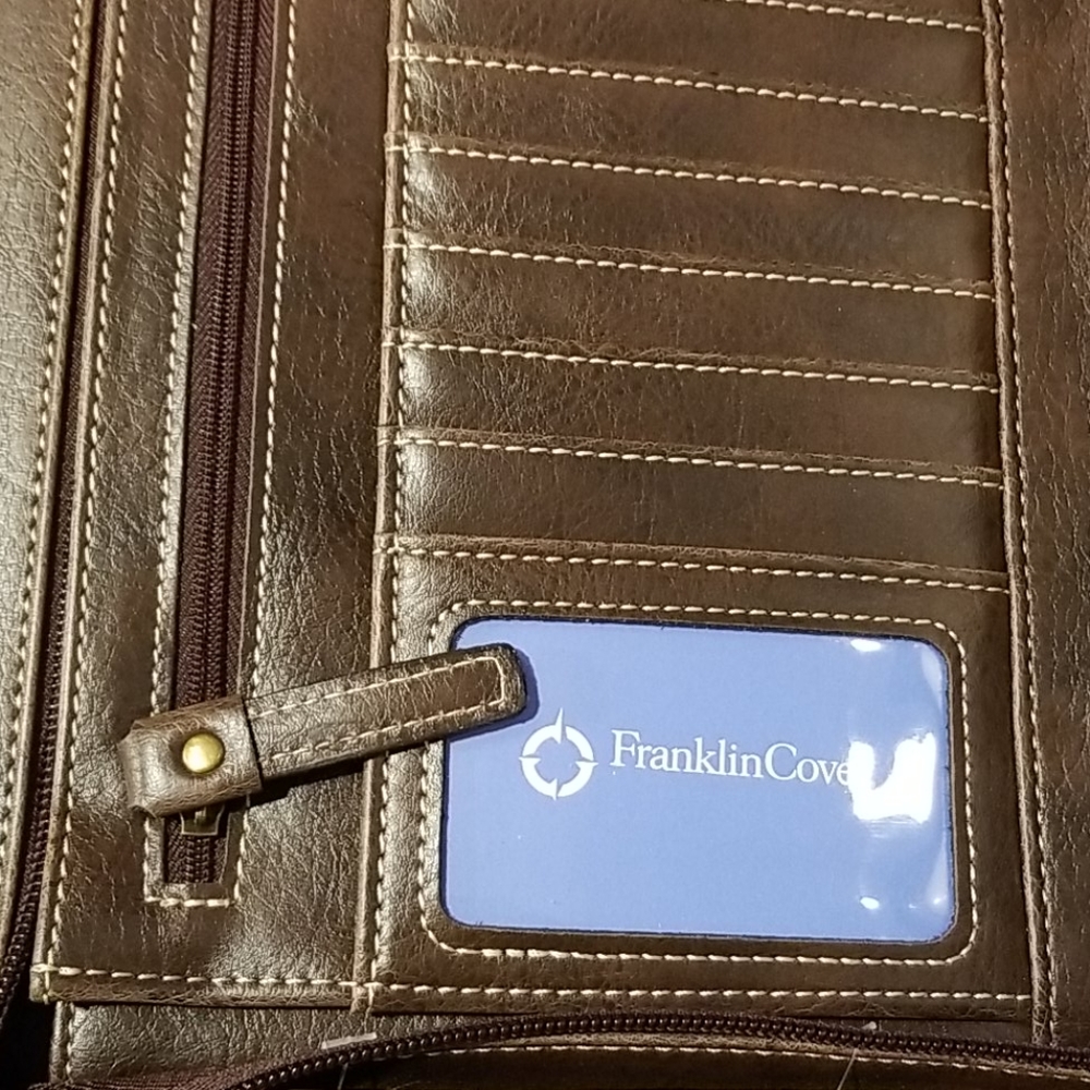 Franklin Covey MasterPlan zipper binder - Picture 8 of 15